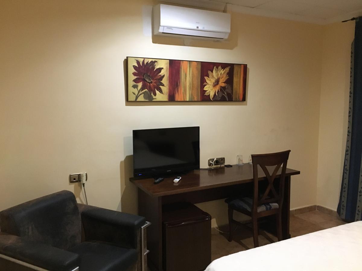 Hostal Meson Arboleas المظهر الخارجي الصورة